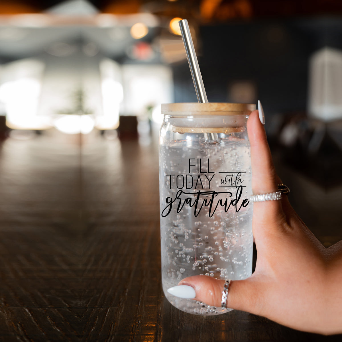 Glückseligkeit 500ml Glasbecher mit Bambusdeckel und Strohhalm – Wiederverwendbares Trinkgefäß