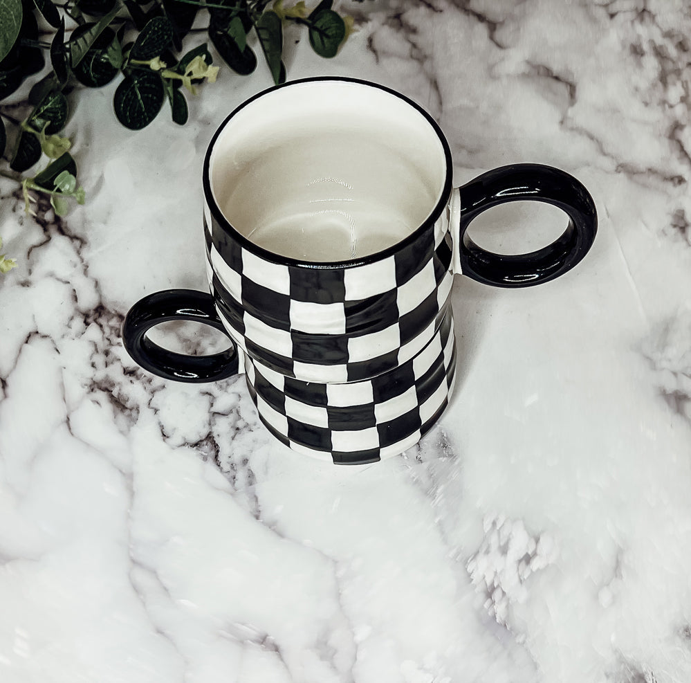 Mug en céramique à carreaux noir et blanc 400 ml peint à la main style rétro lavable au lave-vaisselle