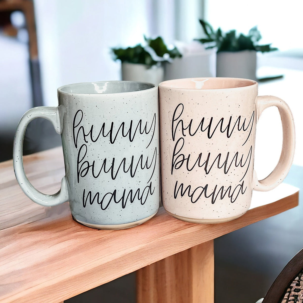 Keramiktasse „Hunny Bunny Mama“ 450 ml, groß, Pastell, Kaffeebecher, Blau, Rosa