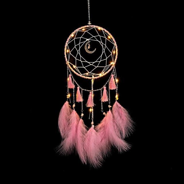 LED Dream Catcher Lamp Flying Wind Chimes Lighting Dream-catcher Handmade Ornaments Traditional Gifts Feather Pendant Romantic Creative Wall Hanging Home Wall Decoration Ornament Craft Native American Style