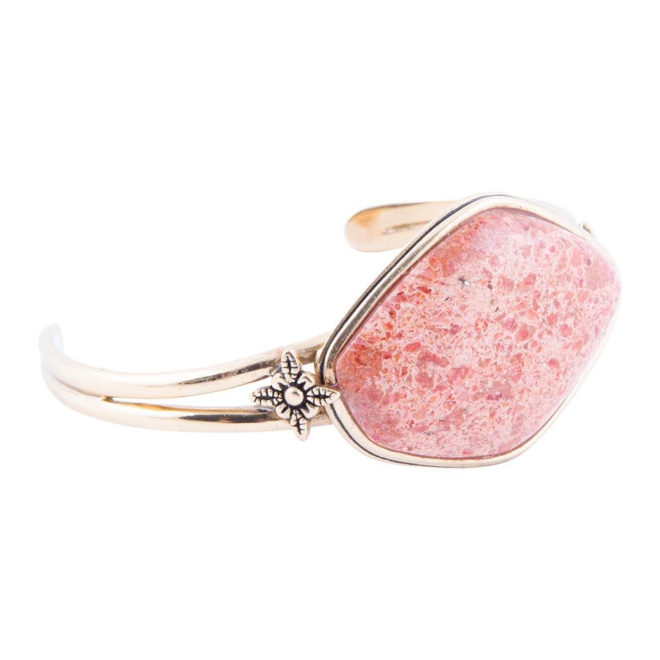 Lucent Orange Korallenschwamm-Manschette Goldenes Armband