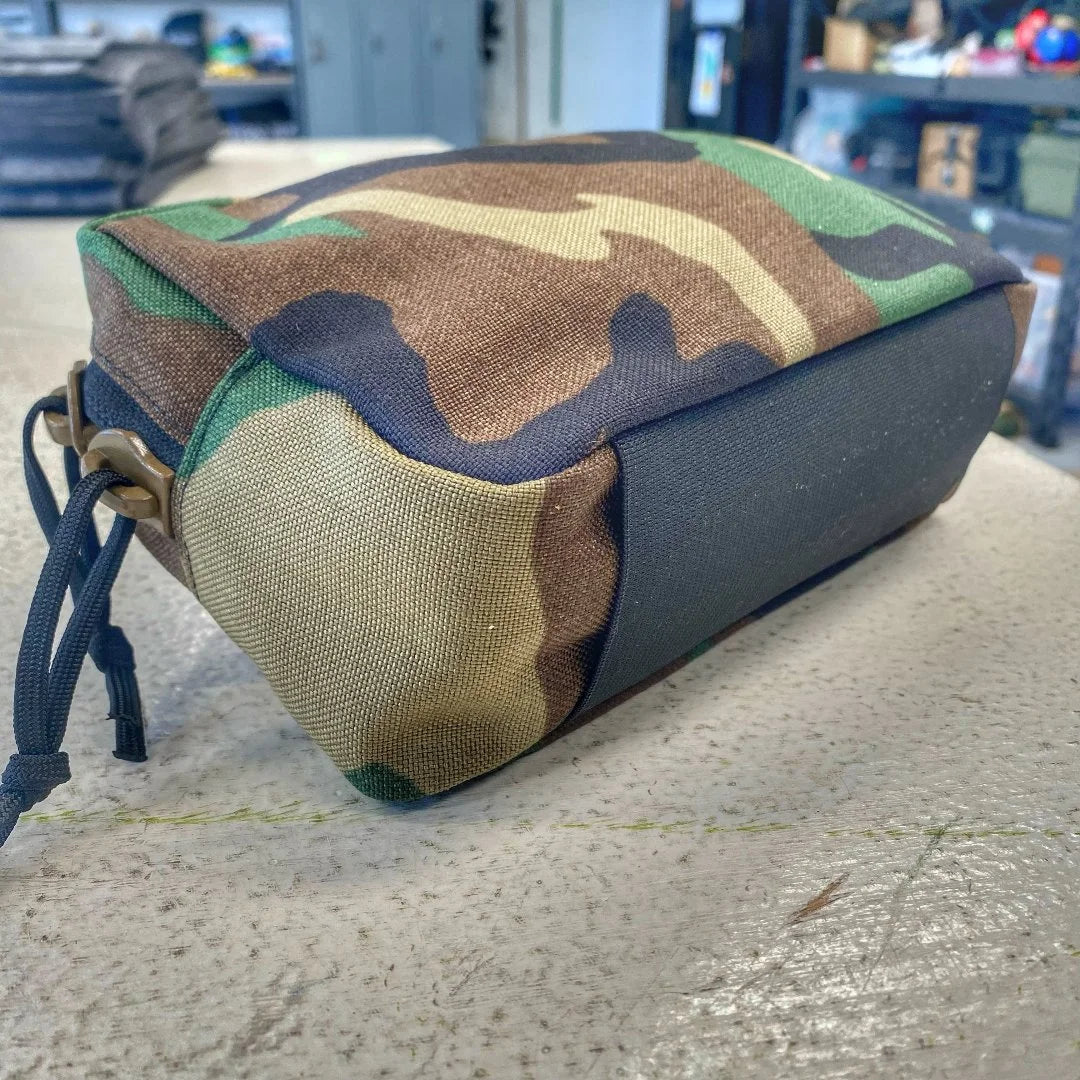 Sac banane minimaliste motif forêt