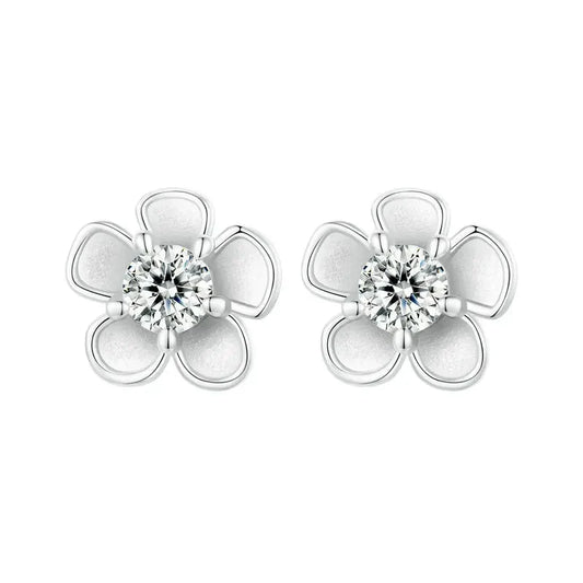 Boucles d'oreilles clous Sakura en argent sterling 925 et moissanite VVS1 à vis