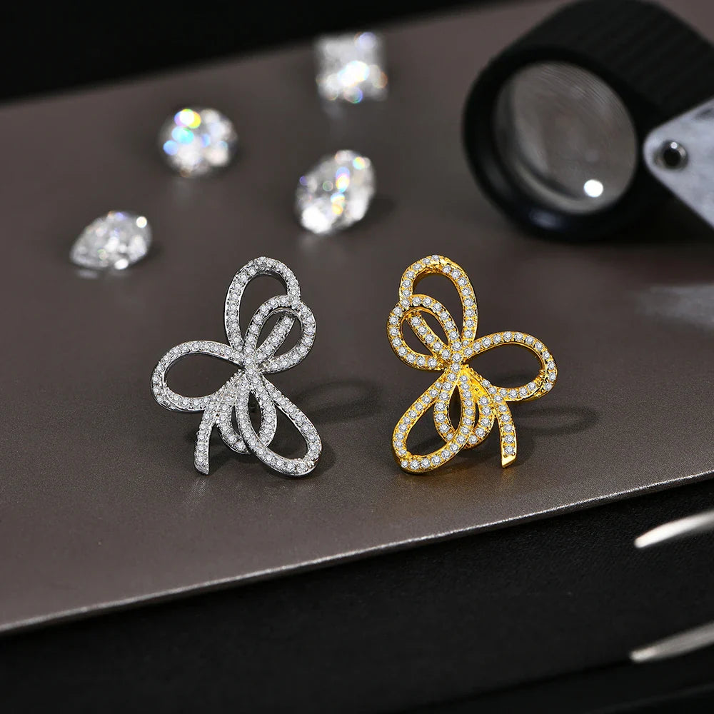 Boucles d'oreilles clous en moissanite avec nœud papillon en argent sterling 925 étincelant pour fiançailles
