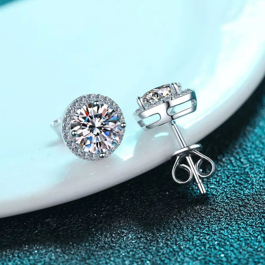 Boucles d'oreilles clous en moissanite 0,8 carat couleur D en argent sterling 925 or blanc 18 carats