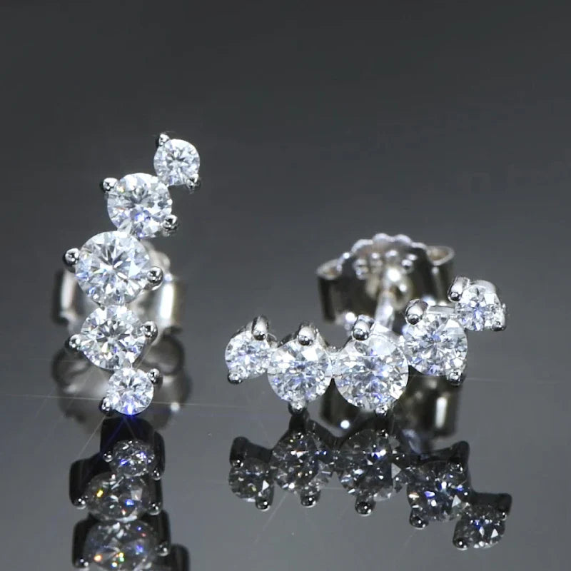 Boucles d'oreilles clous en moissanite, mini-clous d'oreilles montantes incurvées en argent sterling 925 pour femmes