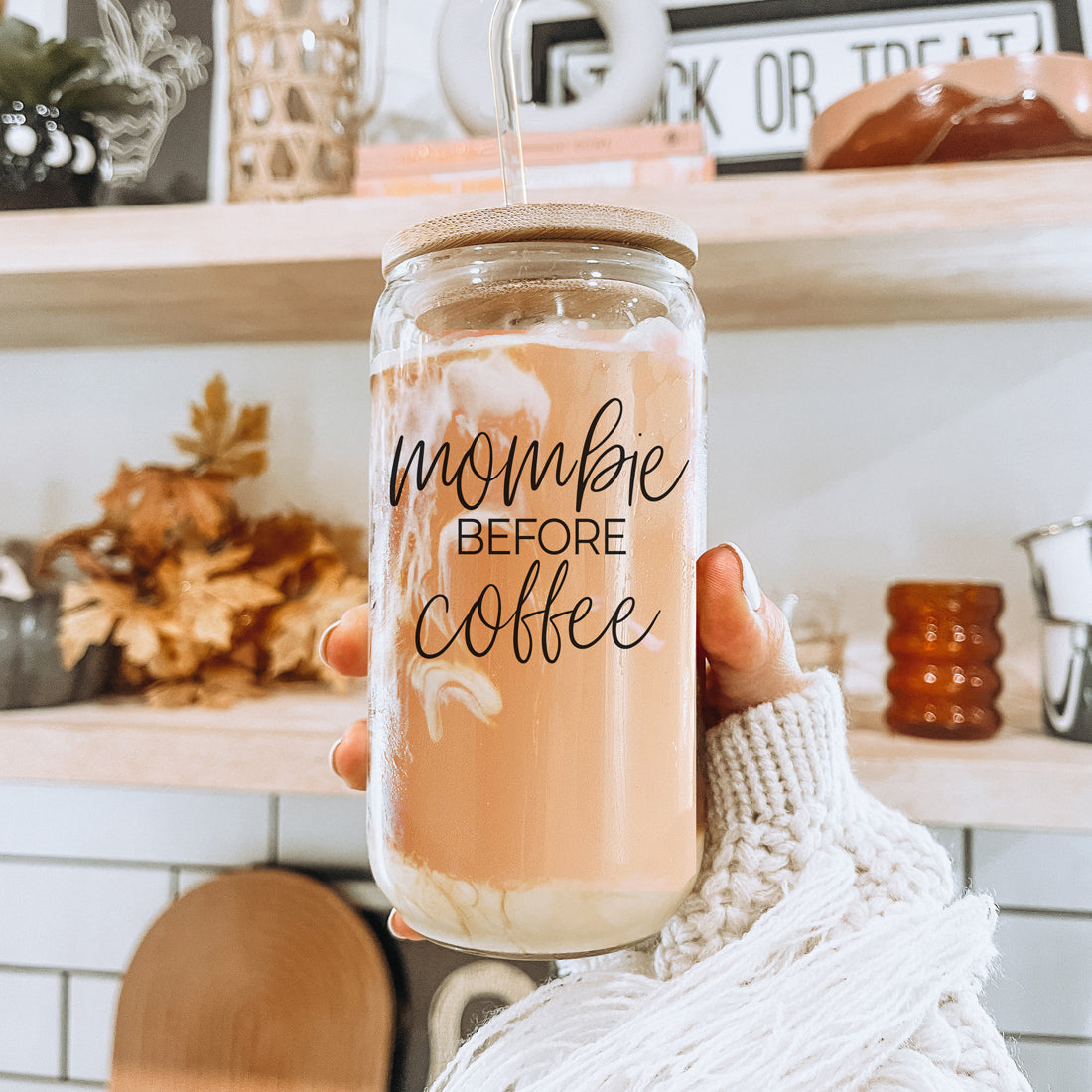 Gobelet en verre Mombie 20 oz avec couvercle en bambou, pailles en acier inoxydable, café Hocus Pocus J'ai besoin de café