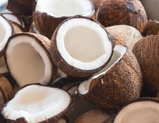 Natural Coconut Shell Decorative Scented Candle Wood Wicked Coconut Scented Candle Natural Coconut Shell  Eco Friendly Ideal for Home and Beach Décor Aromatherapy Candle