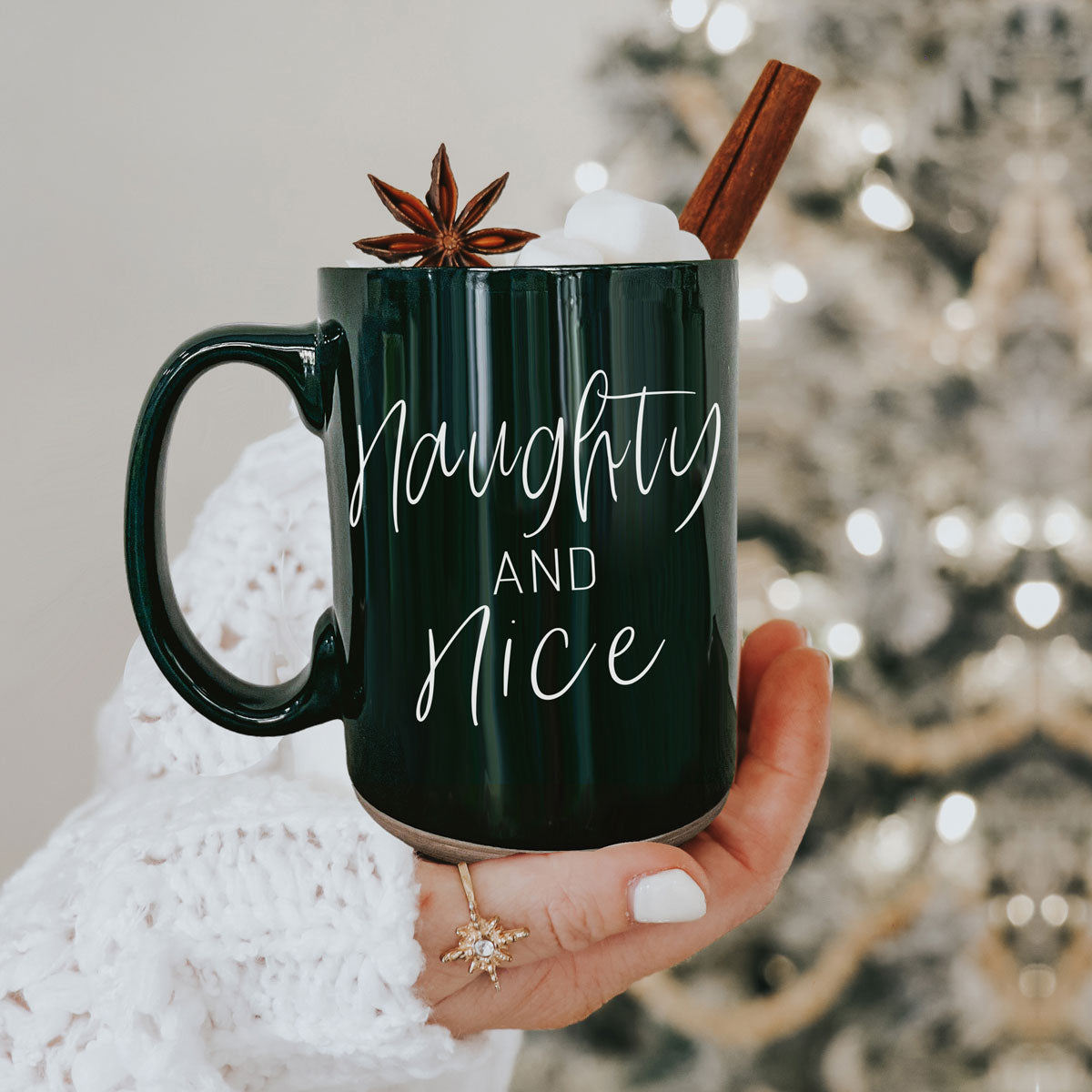 Weihnachts-Keramiktasse „Mama braucht eine stille Nacht“ Lustige Feiertags-Kaffeetasse Geschenk