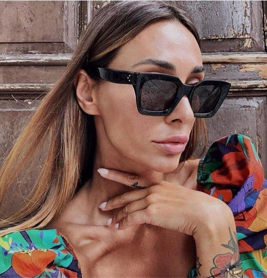 Oversized Square Sunglasses For  Women Retro Eyeglasses For Women/Men Gradient Clear Lens Glasses Women And Men Vintage Design Sunglasses For Men Excellent Gift