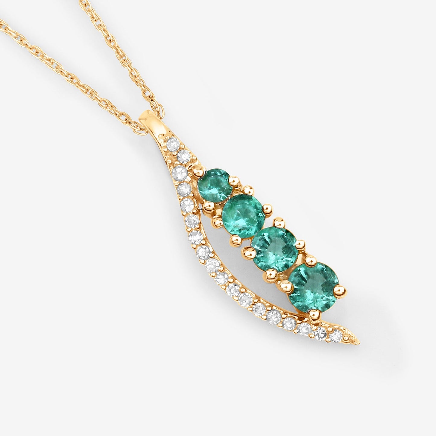 Pendentif en or jaune 14 carats avec émeraude de Zambie véritable de 0,34 carat et diamants blancs