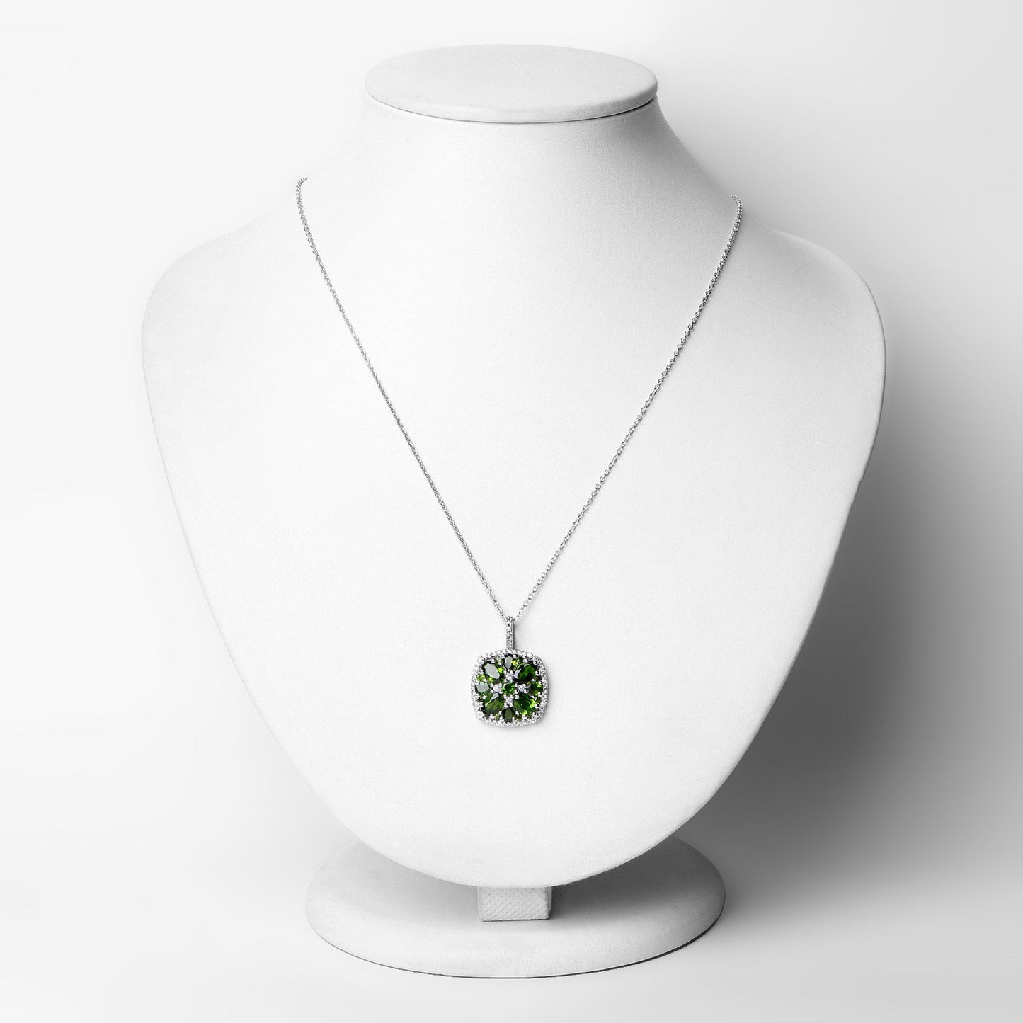Pendentif en argent sterling 925 avec diopside chromé véritable de 3,25 carats et zircon blanc