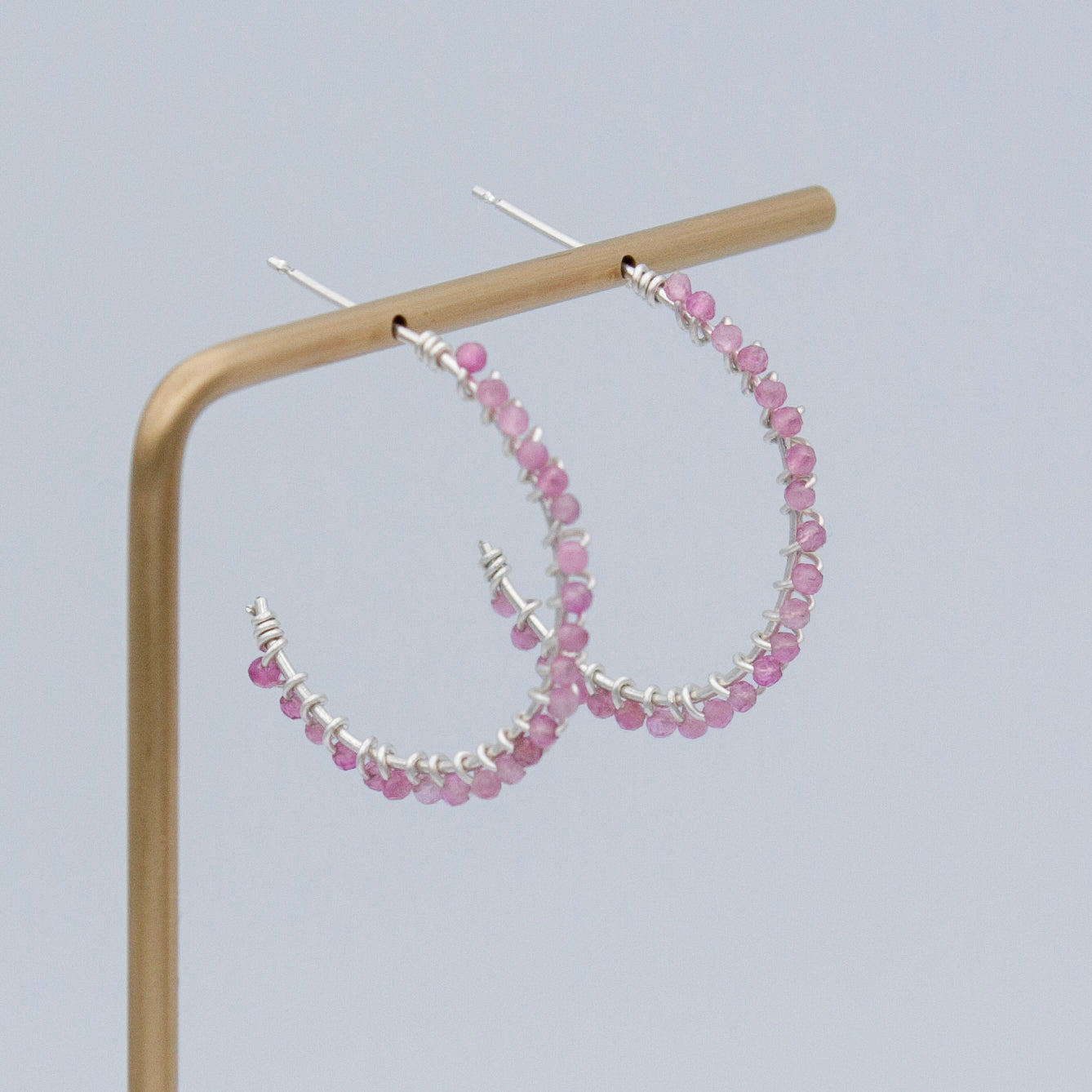 Ohrringe aus Sterlingsilber mit rosa Turmalin, klein, als Creolen