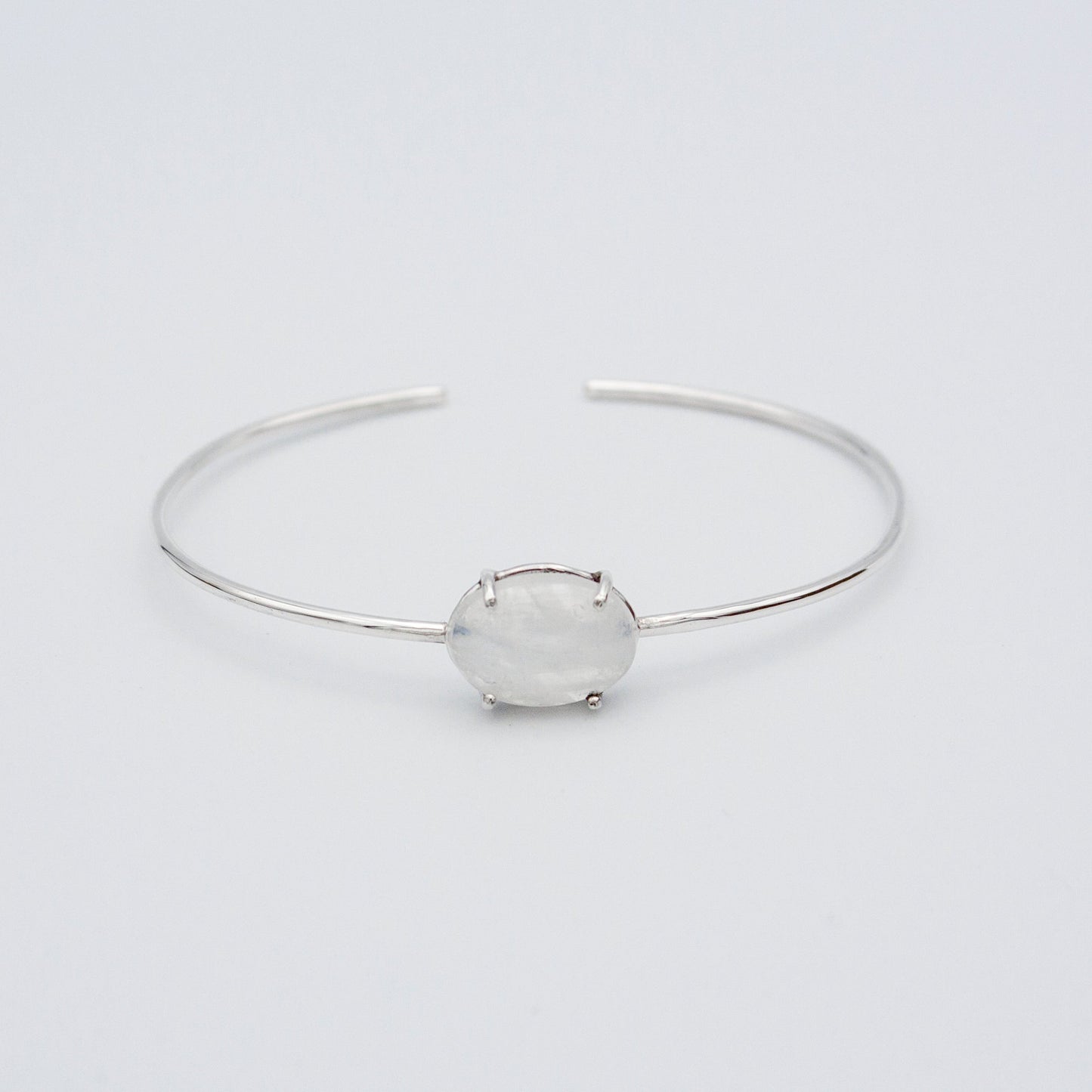 Regenbogen-Mondstein Sterling Silber Zarter Armreif