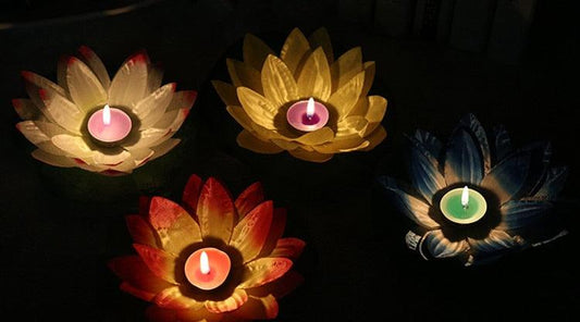 Romantic Lotus Lamps Wishing Water Floating Candle Light Birthday Wedding Party Decoration  Lotus LED Candle Floating Candle Lights Up When It Meets Water Battery Powered Flameless Candle Light Waterproof Night Light For Festival Wedding Home Garden Pond