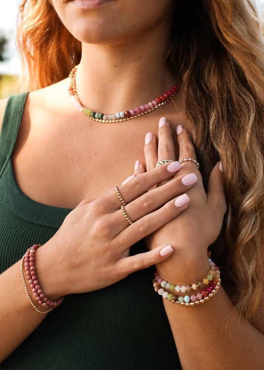 Collier en pierres naturelles + fermoir en T en or 14 carats : Banc de sable