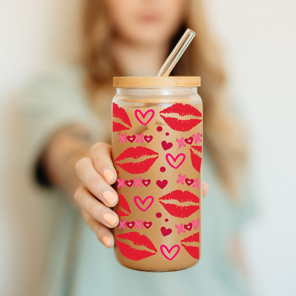 Self Love Club 20oz Glasbecher mit Bambusdeckel Rotes Herz Goldene Akzente