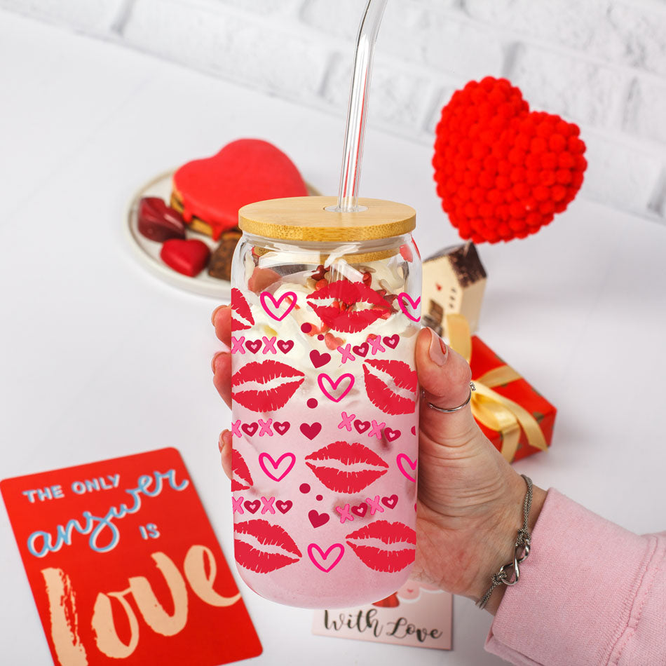 Self Love Club 20oz Glasbecher mit Bambusdeckel Rotes Herz Goldene Akzente