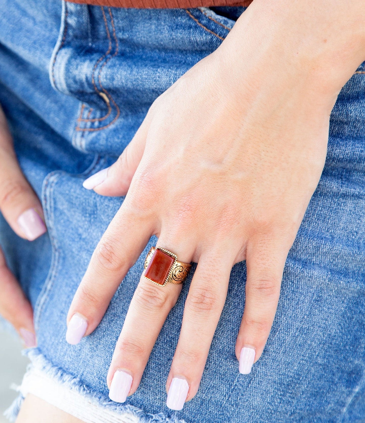 Bague en or cornaline orange estampillée