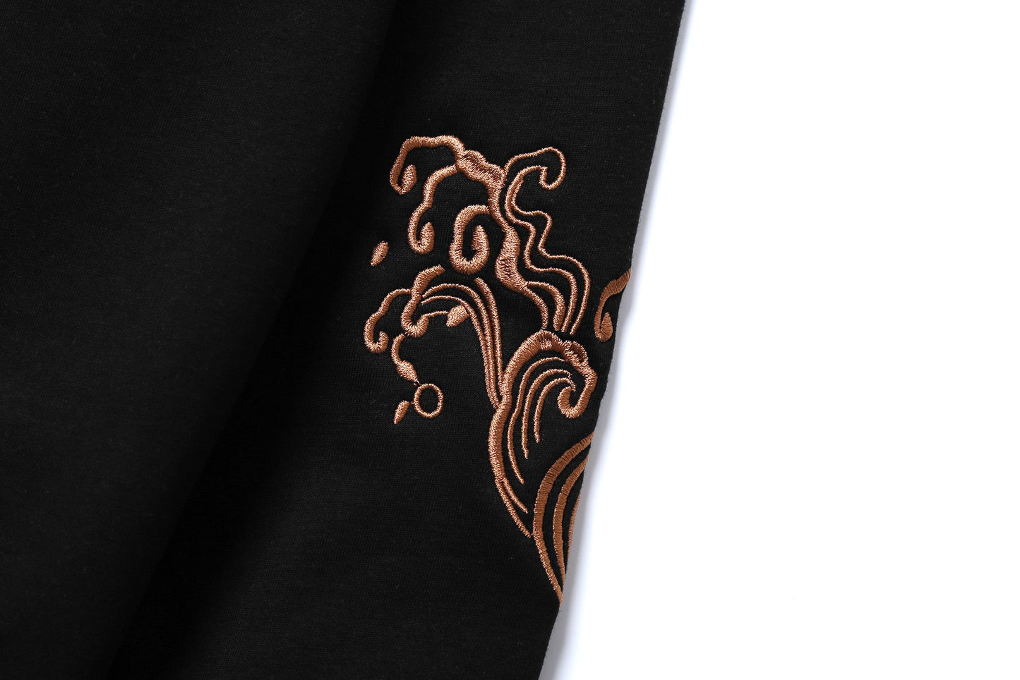 SW9014 Destiny Koi Bestickter Pullover