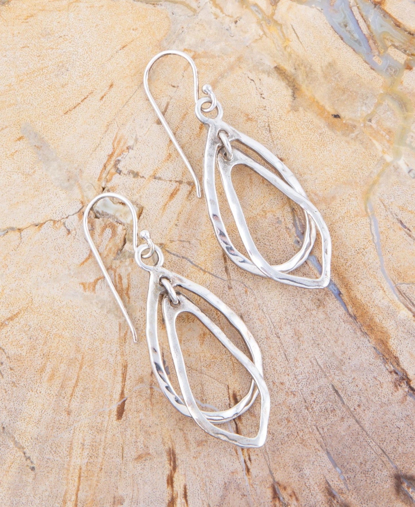 Boucles d'oreilles pendantes en argent sterling torsadé