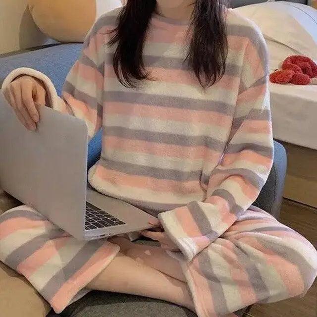 Trendy Pajama Women Thick Flannel Warm Female Winter Pajama Set Long Sleeve Full Trousers Two Piece Pajamas  Cartoon Pajamas Women Pajamas Set Sleepwear Autumn Plus Size Top Long Pant Sleepwear Girls Pajamas