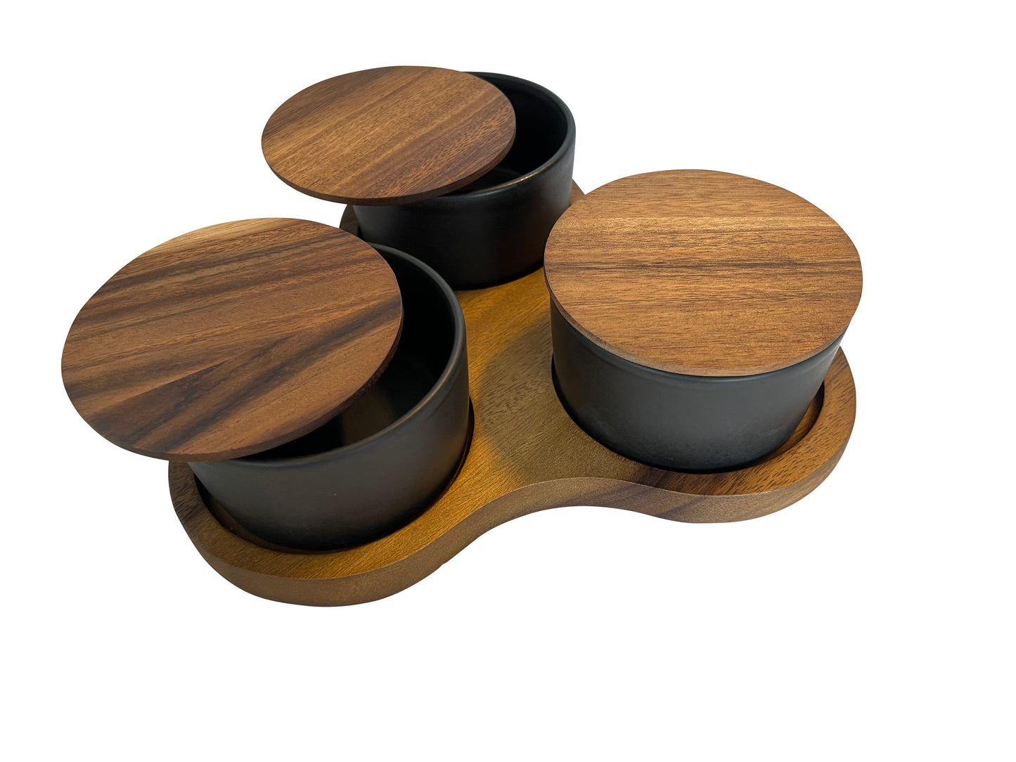 Planche à charcuterie triangulaire en acacia avec 3 plats en céramique noire 25x25 cm