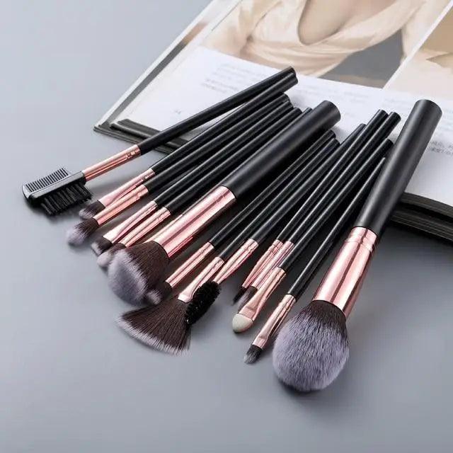 Vintage Style 5/10/15Pcs Makeup Brushes Set Powder Eye Shadow Foundation Blush Blending Make Up Brush Beauty Cosmetic Kit Tools