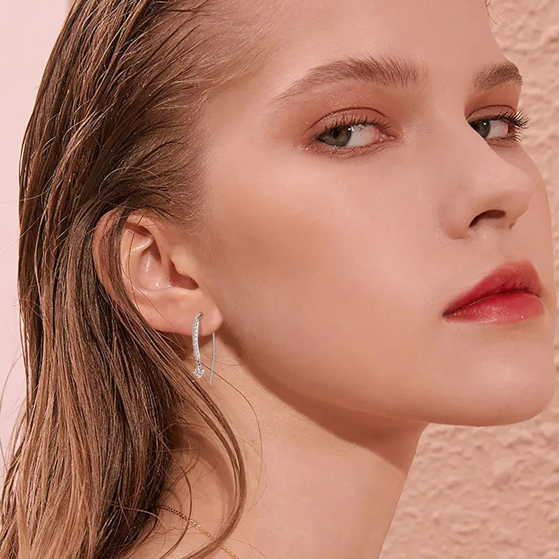 VVS1 runder Moissanit U-förmige Ohrstecker 925 Sterling Silber Hypoallergen Geschenk für Frauen