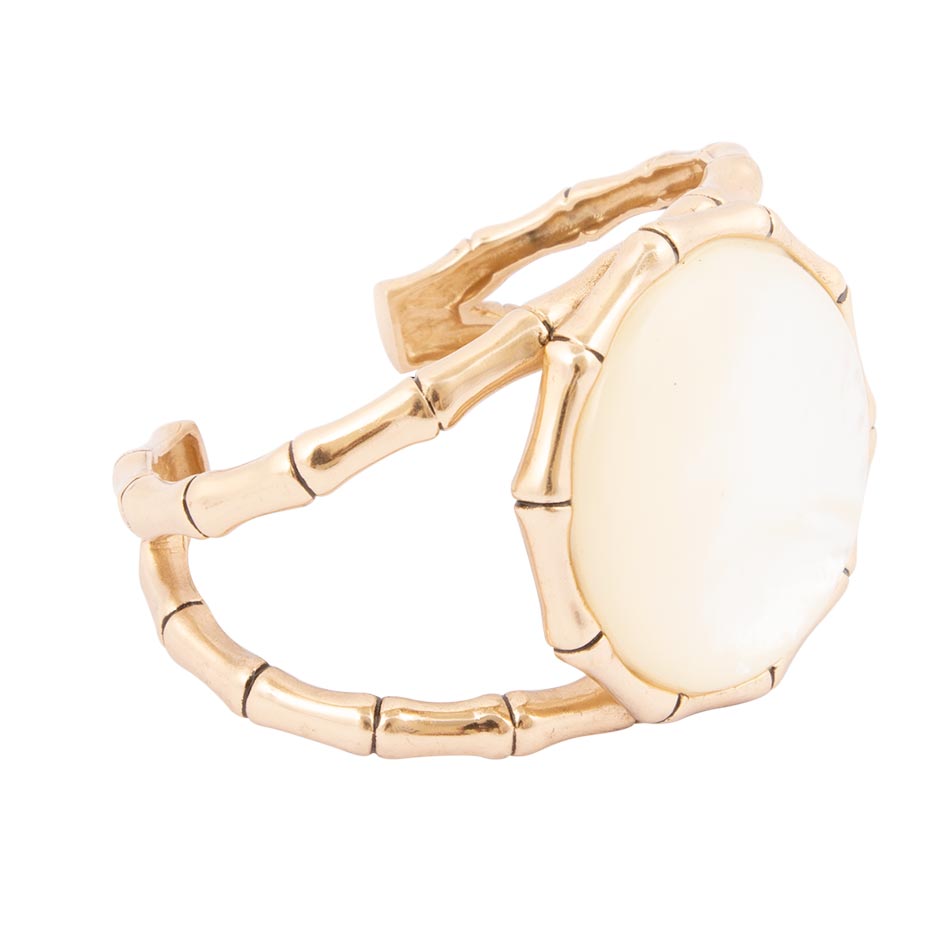 Bracelet manchette en bambou doré et nacre blanche