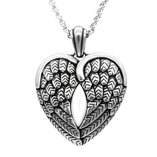 Collier pendentif cœur ailé en nacre pour femme